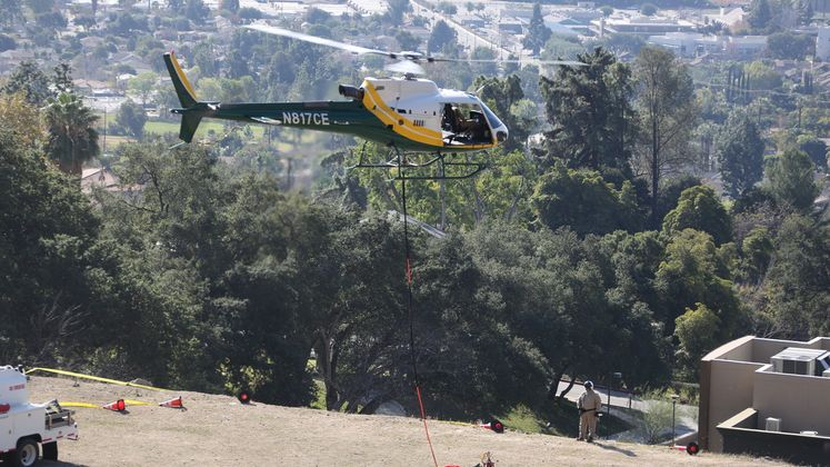 Colby fire and SCE crews