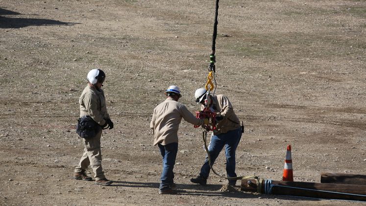 Colby fire and SCE crews