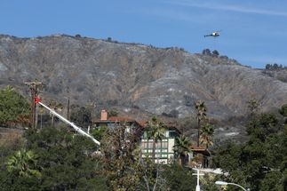 Colby fire and SCE crews