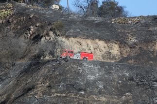 Colby fire and SCE crews