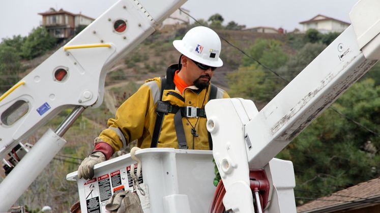 SCE Crews