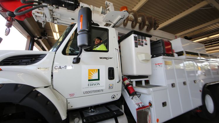 SCE crews prepare for rains