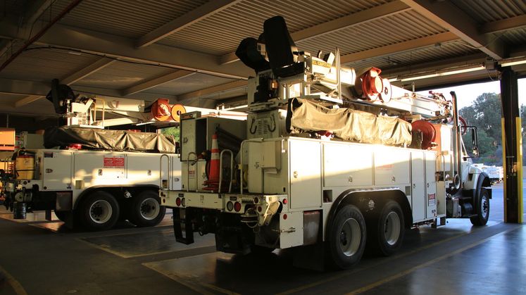 SCE Crews Work to Restore Power