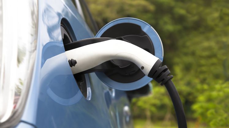 EV Plug-In