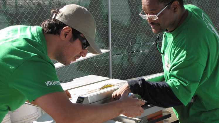 SCE Volunteers at Habitat for Humanity Build