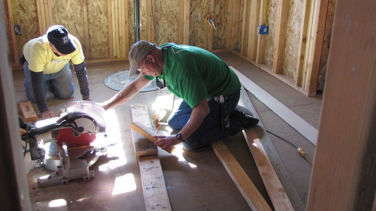 SCE Volunteers at Habitat for Humanity Build