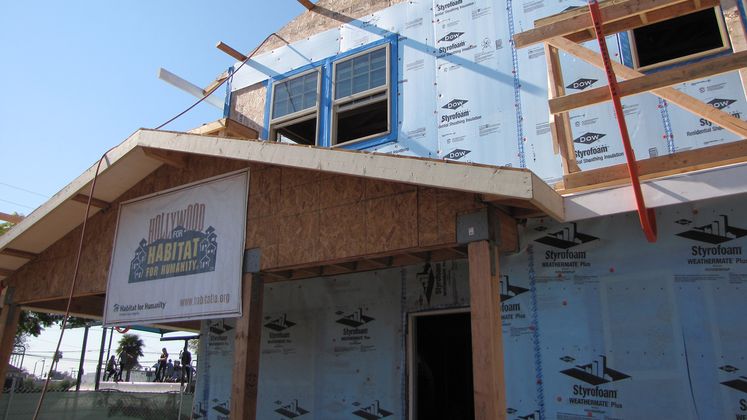 SCE Volunteers at Habitat for Humanity Build