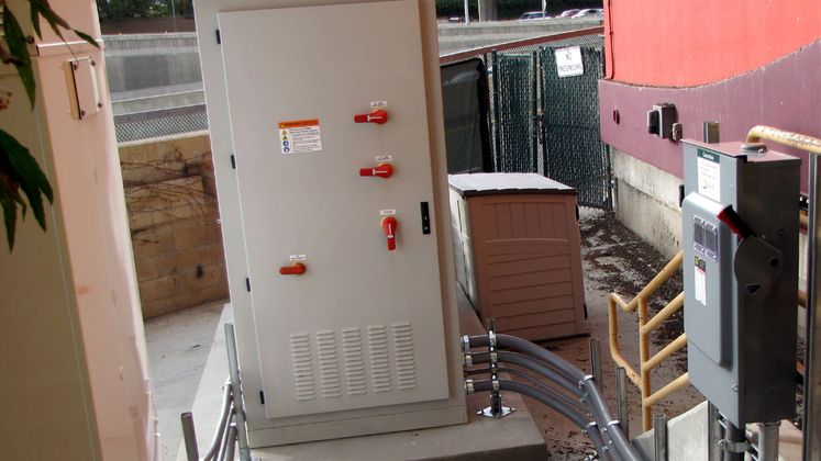 Discovery Cube OC and Battery Storage