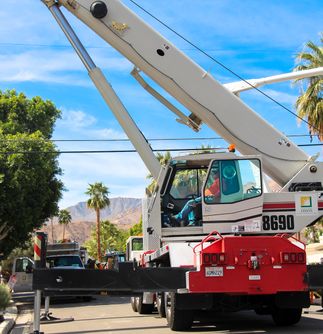 SCE crane crew replaces pole