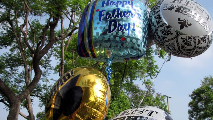 Mylar Balloons Safety - Dads, Grads and Weddings