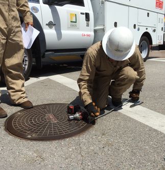 SCE crews in Long Beach