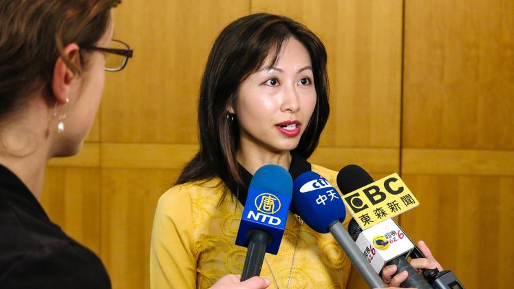 Họp Báo Ngắn về Giá Biểu ở Torrance