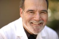 Accelera Diagnostics, STC sign option agreement 