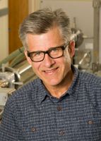 Brinker, Willman chosen as 2015 Innovation Fellows by STC.UNM