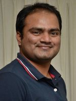Hossain wins IEEE Outstanding Graduate Engineering Student Award 