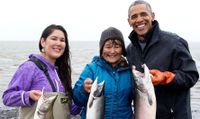 UNM alumna meets President Obama