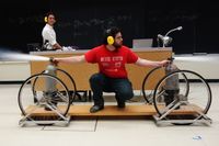 Lobos demonstrate physics to pass on interest in science