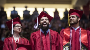 UNM hosts Fall 2017 Commencement ceremony 