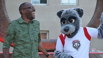 All spring grads invited to New Grad Bash on May 11