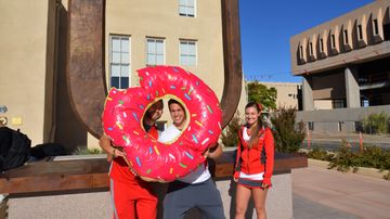 UNM groups provide pastries for points