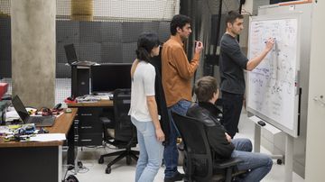 UNM STEM initiatives prove vital for minority success