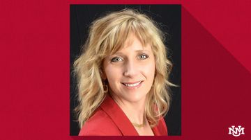 Alumna Hope McIntosh returns to UNM for Homecoming lecture