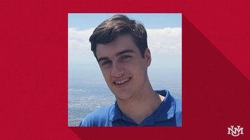 UNM student creates first augmented-reality app that visualizes atoms