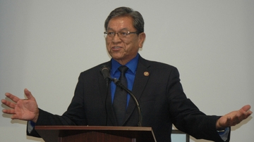 The University of New Mexico and Navajo Nation announce student housing partnership