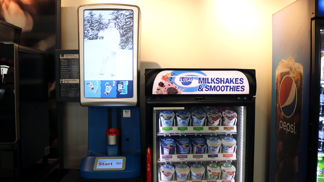 F’real milkshake and smoothie machine