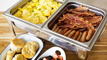 Late Night Breakfast helps students prep for finals