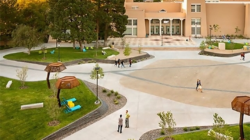 Smith Plaza design team wins award