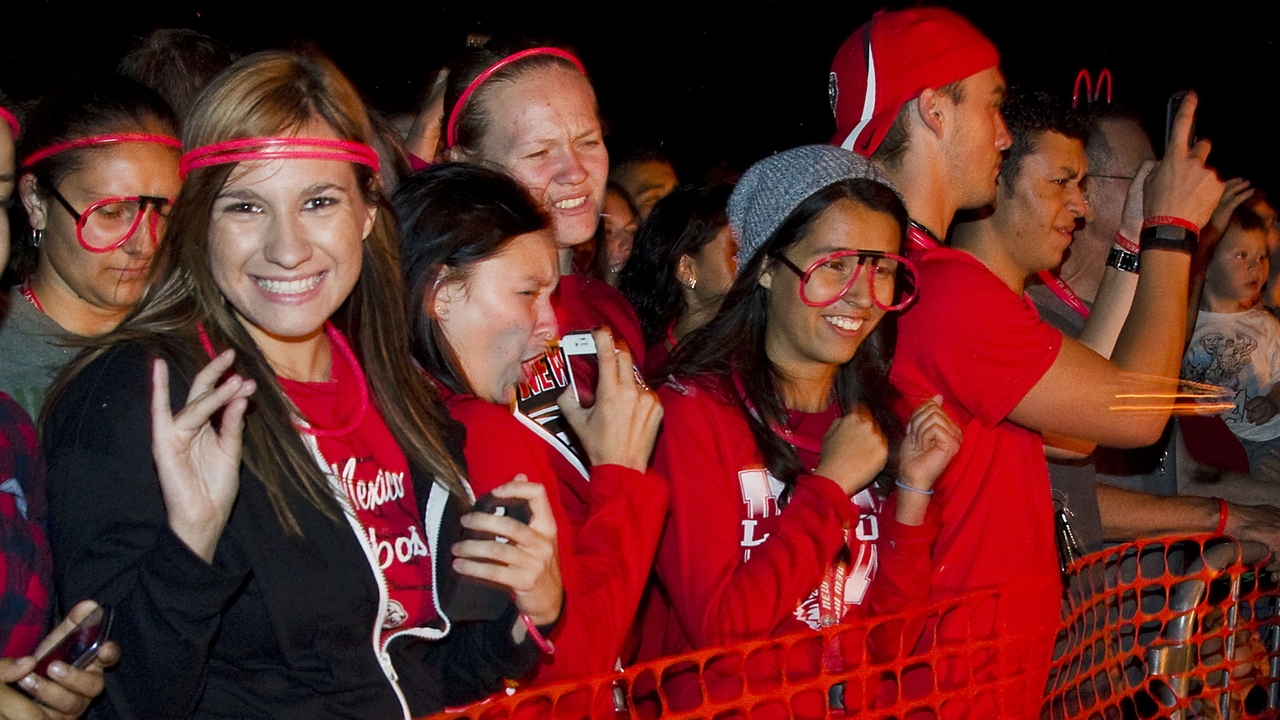 Everyone's a Lobo