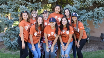 ASUNM's Community Experience cleans up campus as part of Fall Frenzy