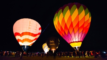 UNM students rise with hot air balloons