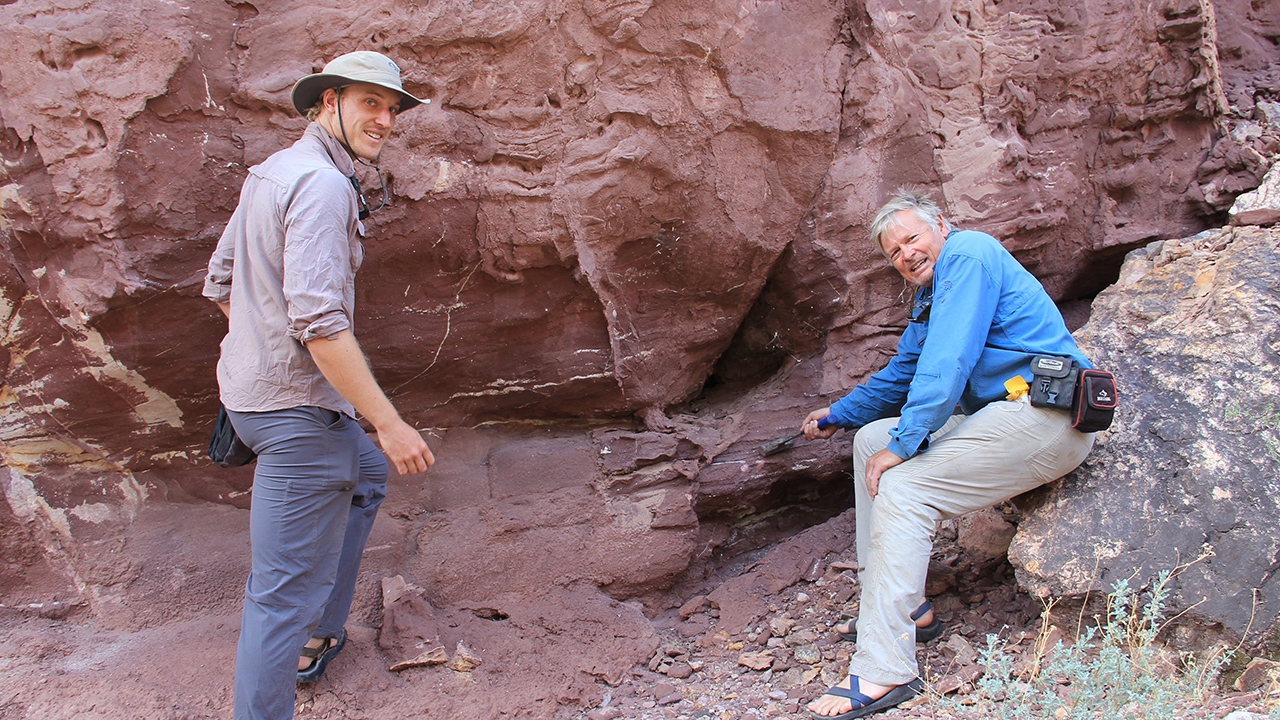 Rsearchers Jacob Mulder (left) and Karl Karlstrom 
