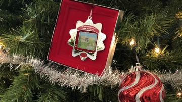 2019 UNM collectible holiday ornament released