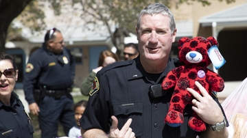BeKind UNM team gives local children something to hug