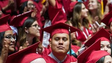 UNM Bookstore hosts fall Grad Fair
