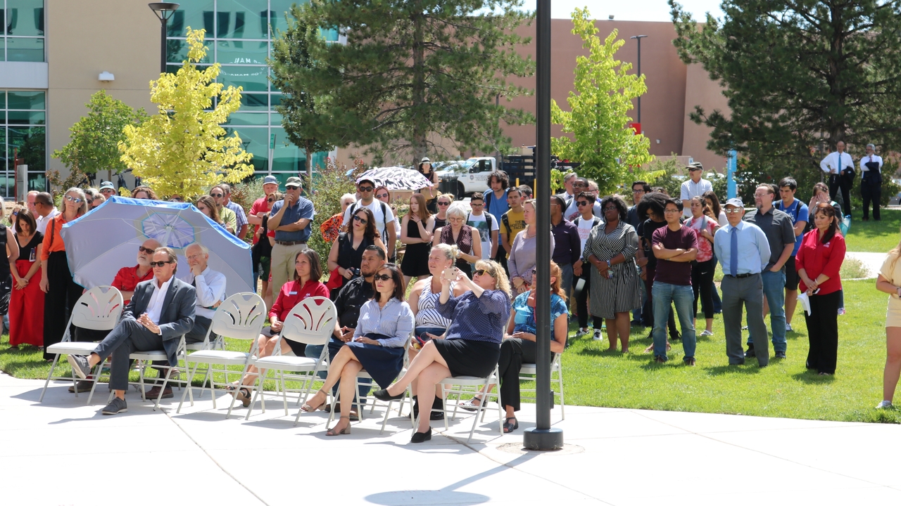 Honors College ribbon cutting ceremony