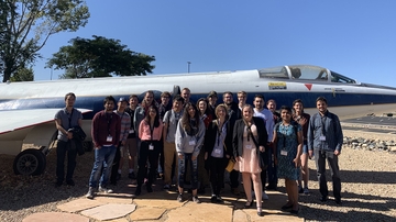UNM physics students win big at conference