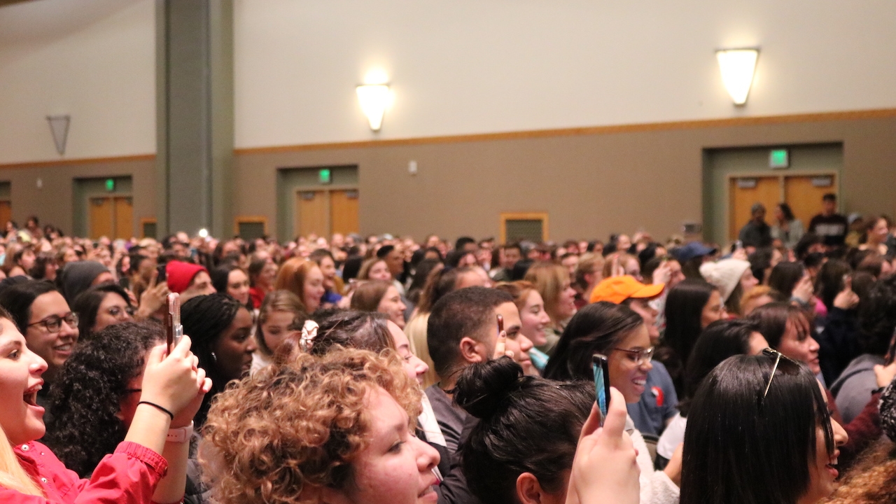 More than 900 people attended Penn Badgley event 