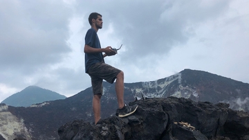 UNM researchers receive NSF National Robotics Initiative grant to develop swarms of drones for volcano research