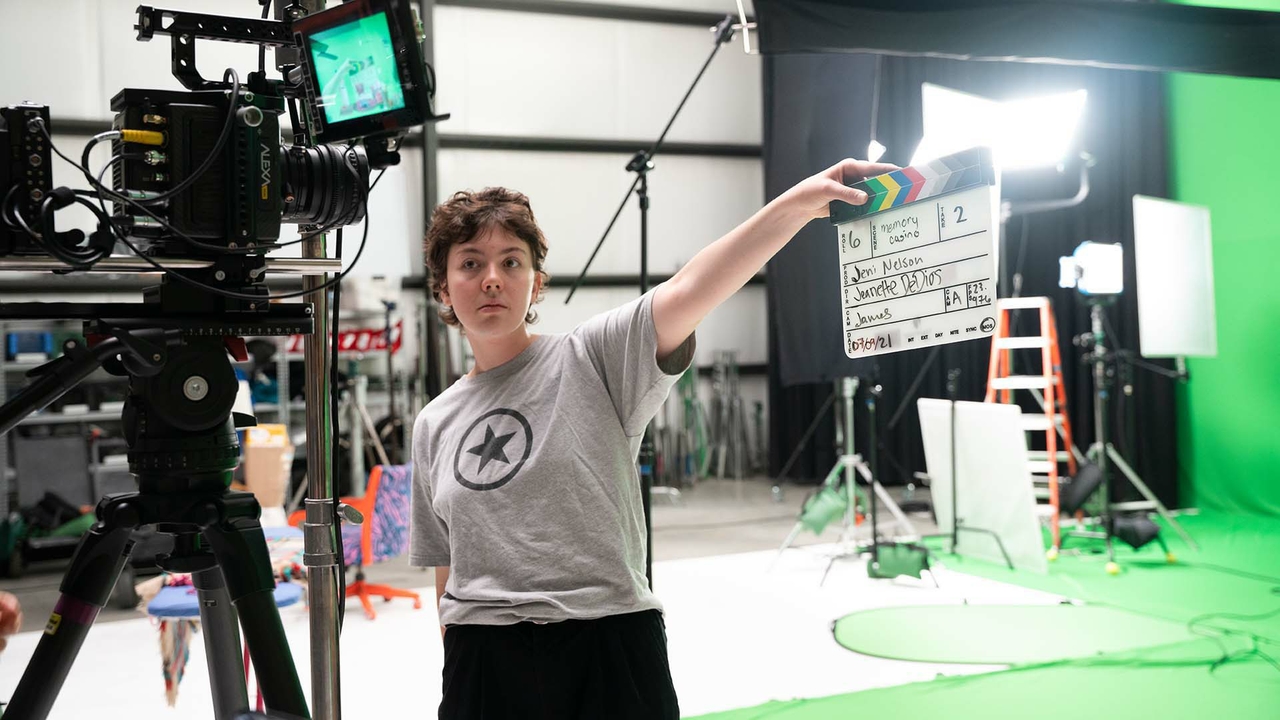 Sage Simpson on the set