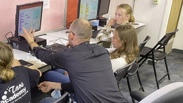 Learning to Code, Coding to Learn: Youth Coding League introduced, sponsored by UNM-Taos HIVE