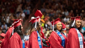 UNM celebrates 2022 Fall Commencement 