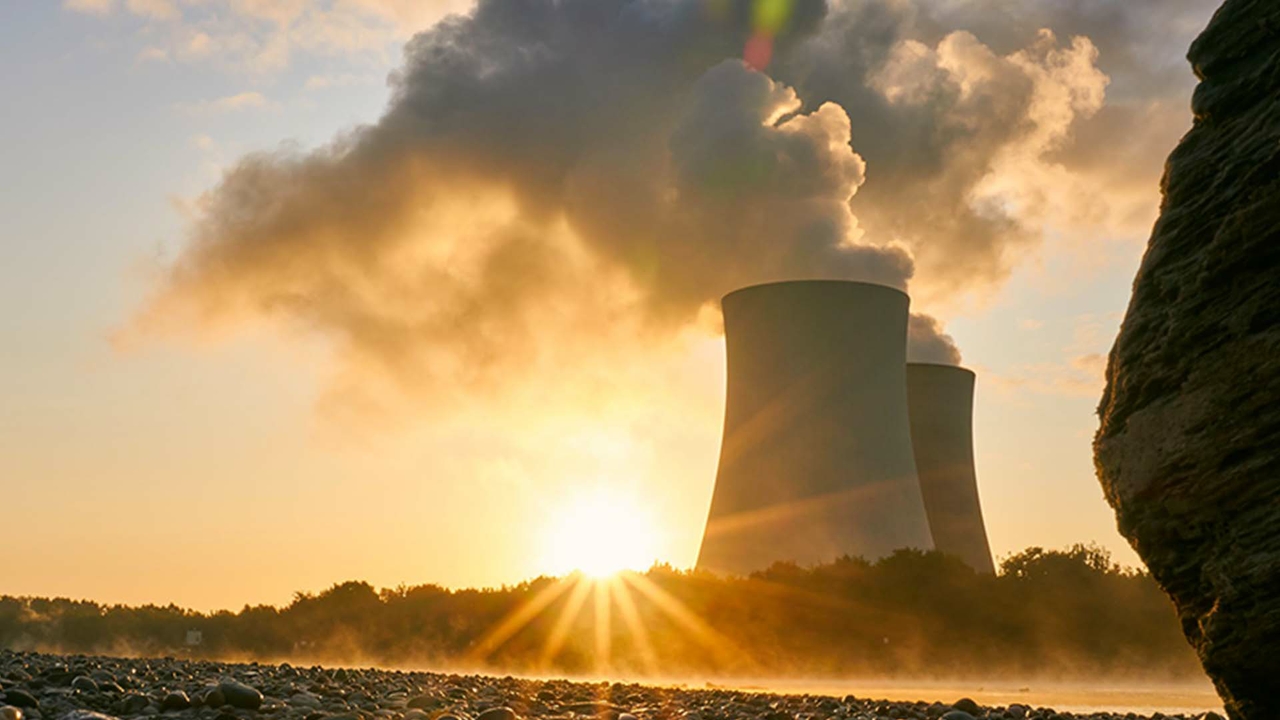Clean energy nuclear reactors