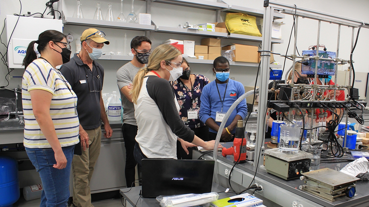 IsoCamp students conduct experiment