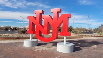 UNM unveils campus gateway at Central and Girard