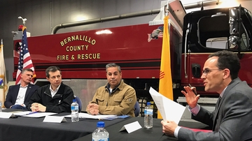 UNM civil engineer attends transportation meeting with federal officials in Albuquerque