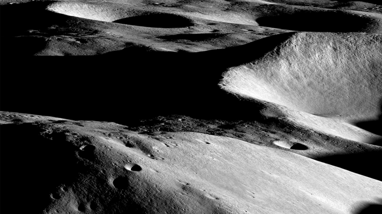 Malapert massif